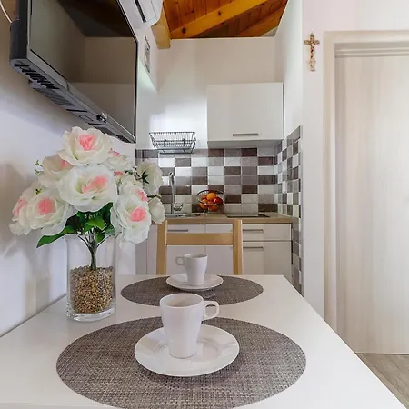 Apartman Juraj I Matej Vrsar Exterior photo