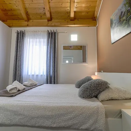 Apartman Juraj I Matej Vrsar Exterior photo